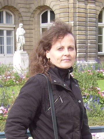  19681012-20220616 Susanna PARAGI Zsuzsanna Mária 20081008 in Paris unterwegs 